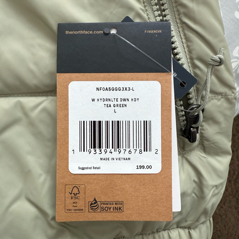 The North Face Tea Green Down Jacket - Picture 3 of 3